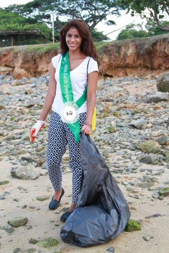 MES2015_CoastalCleanup_1000px_012