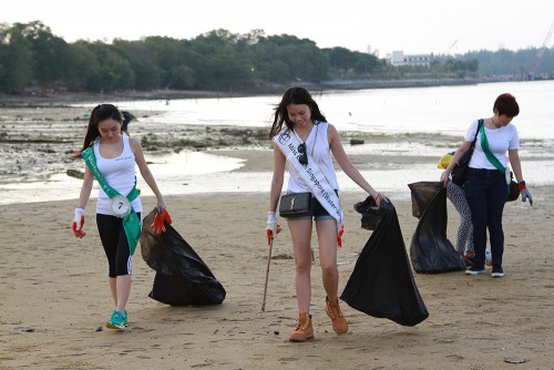 MES2015_CoastalCleanup_1000px_028